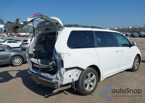 2012 Toyota Sienna Le V6 8 Passenger из США, поврежденный, VIN 5TDKK3DC0CS275037